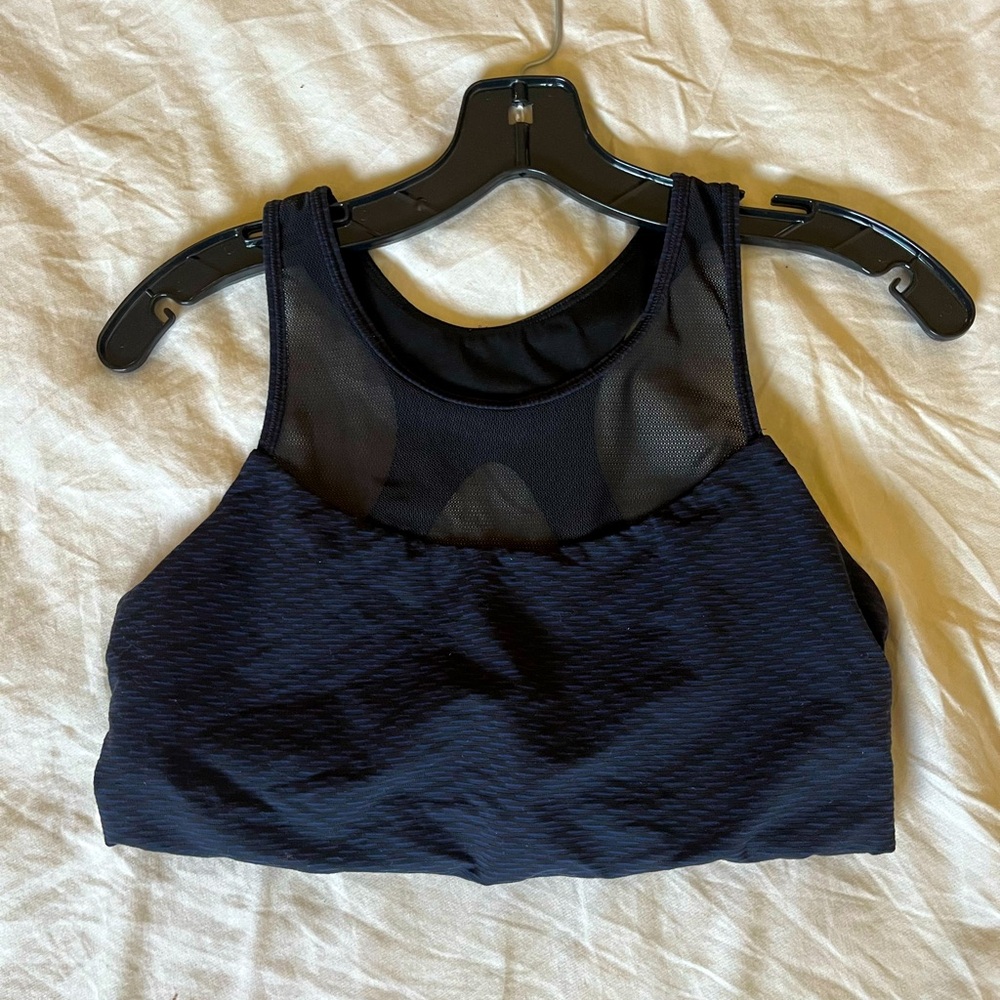Lululemon athletica Navy and Black Sports Bra Size L
